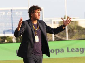 Imanol Idiakez renueva con el AEK Larnaka hasta 2020